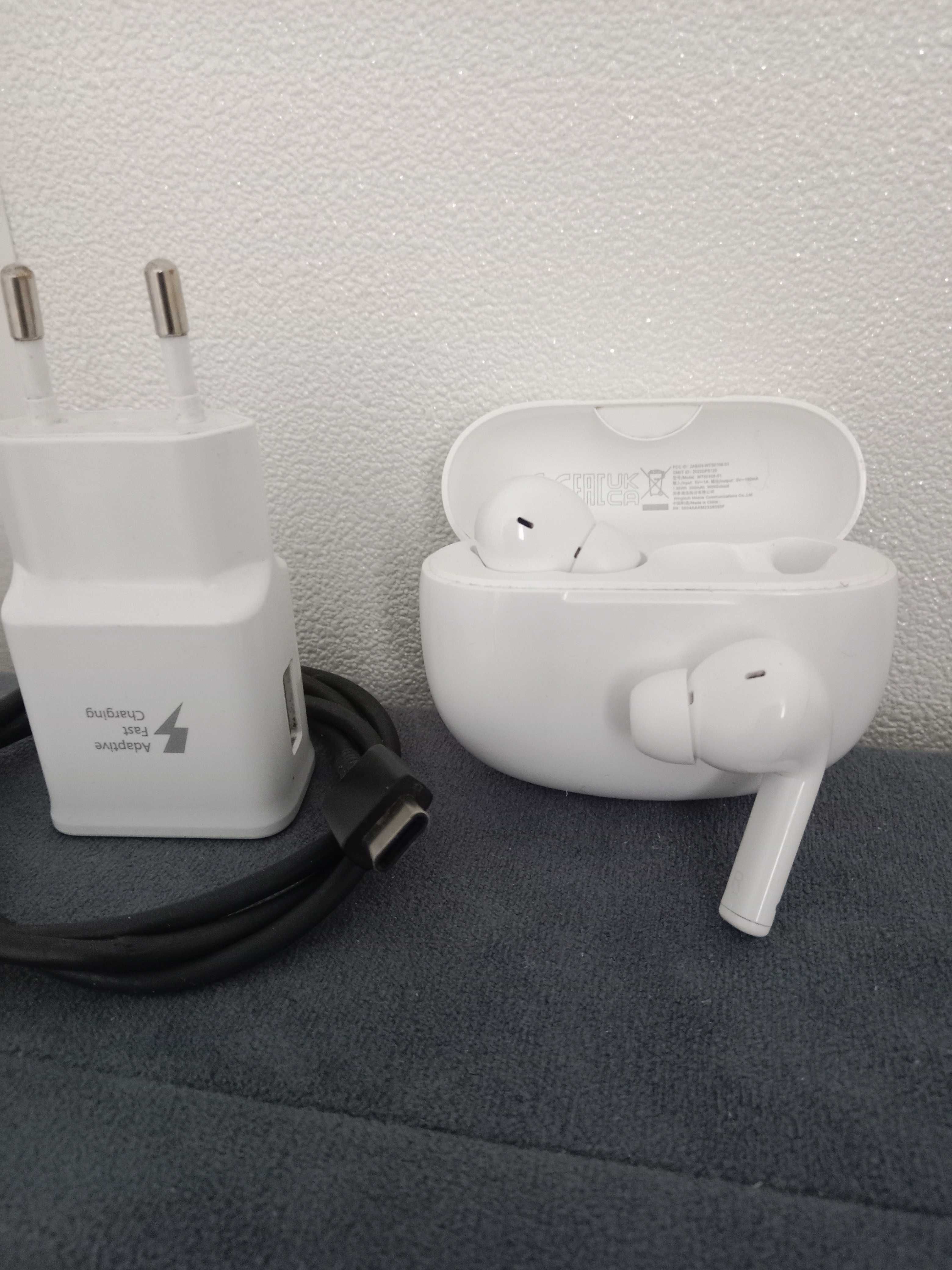 Продам Airpods 3х лайт, кейс,  (оригинал)