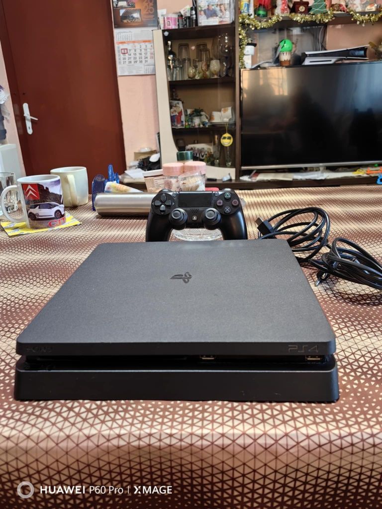 Playstation 4+джойстик 1TB