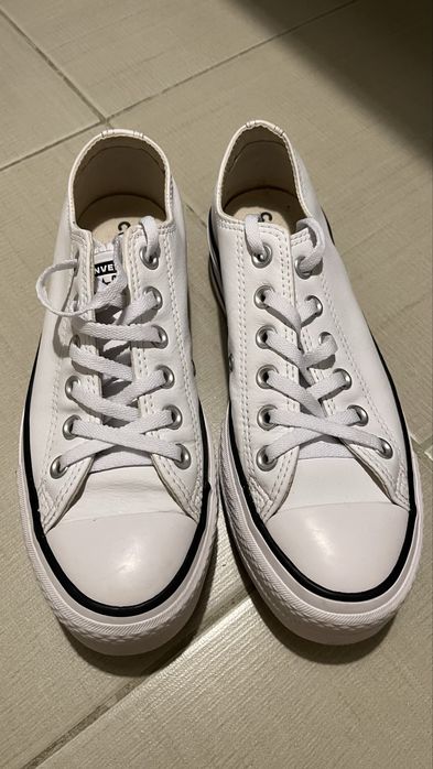 Sneaker low Converse cu platforma 'Chuck Taylor All Star’ pe alb