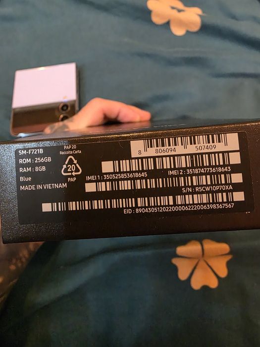 Samsung Z Flip 4 5G 256GB