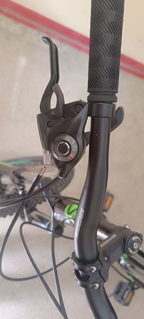 Vând bicicleta 24 "