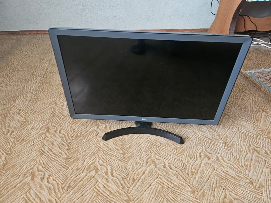 Vand televizor /monitor smart HD LG stare foarte buna