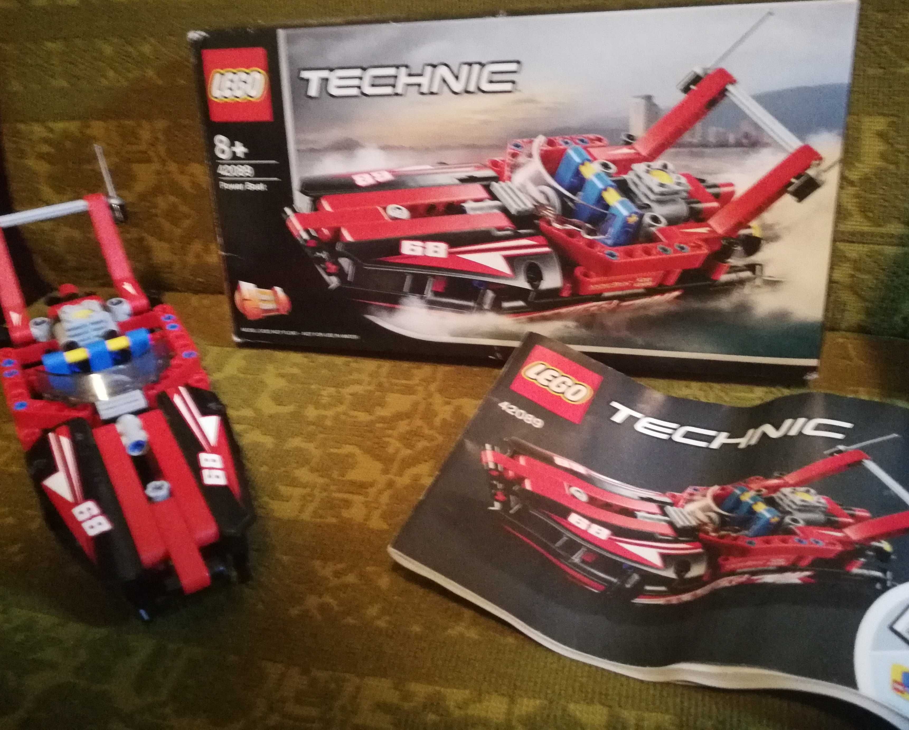 Lego Tehnic Power Boat 42089