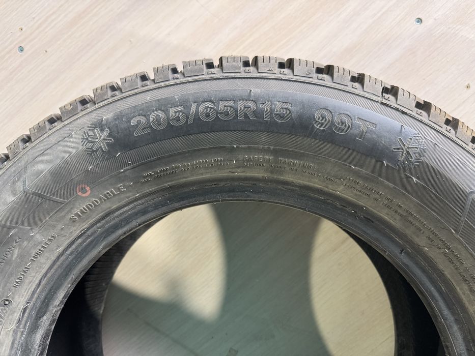 Продам зимний шина с шипами  TRIANGL  205/65/15