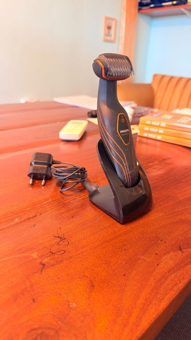 Зарадно за самобръсначка  Philips