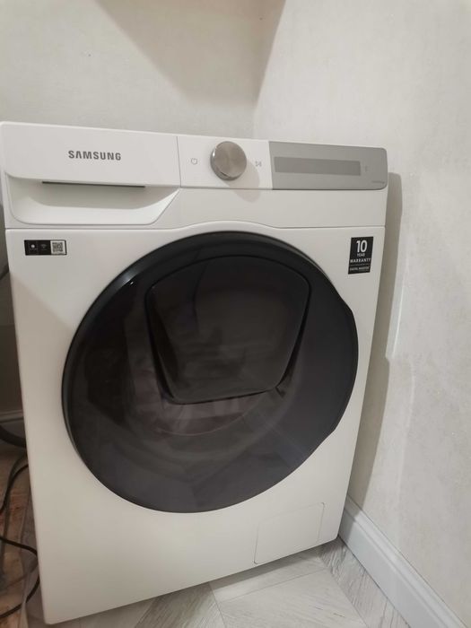 стиральная машина 10.5 кг, работает отлично.