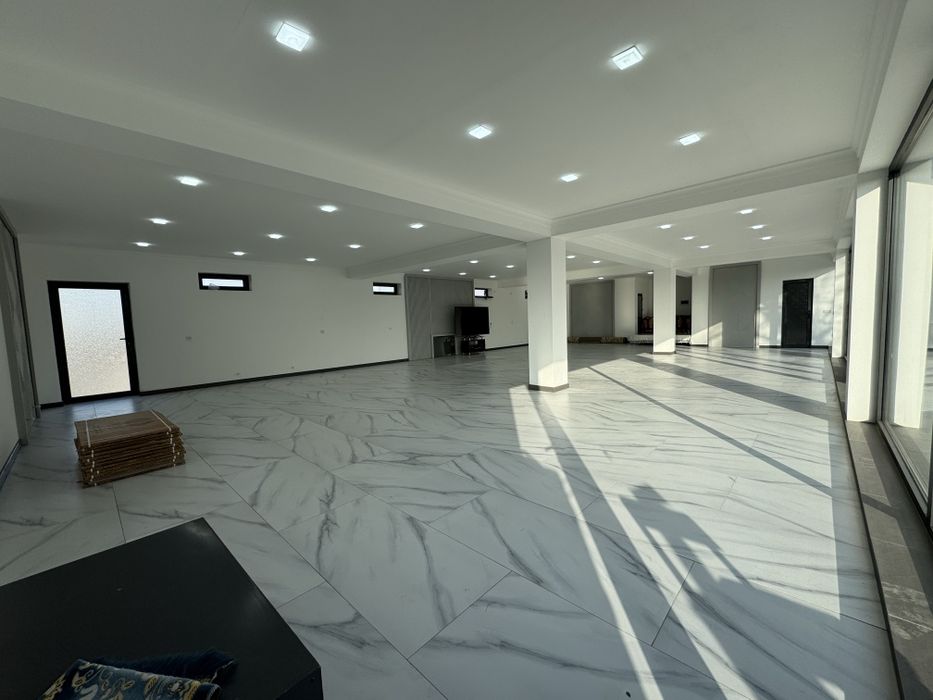 Biznesingiz uchun ijaraga zoʻr joy 170 kv yopiq 100 kv ochiq