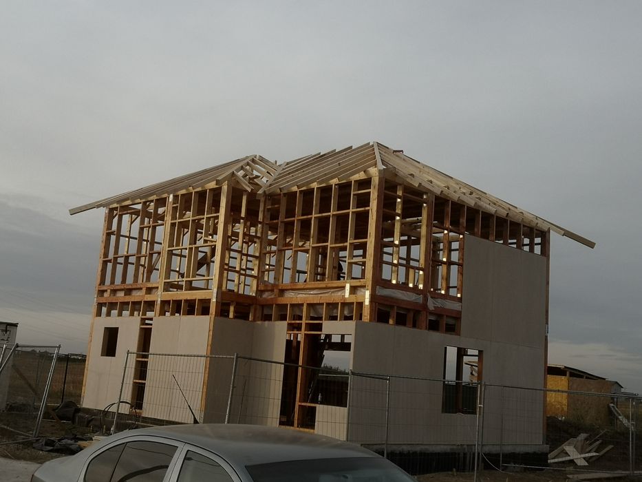 Reparatii acoperisuri tigla metalica tigla ceramica mansarde velux