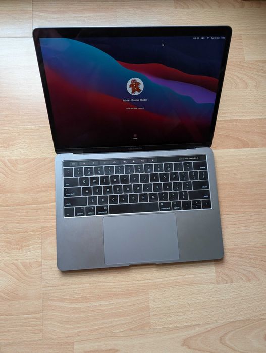 Apple MacBook Pro 2017 13.3" Core i5 3.1, 16 GB, SSD 512 GB Space Grey