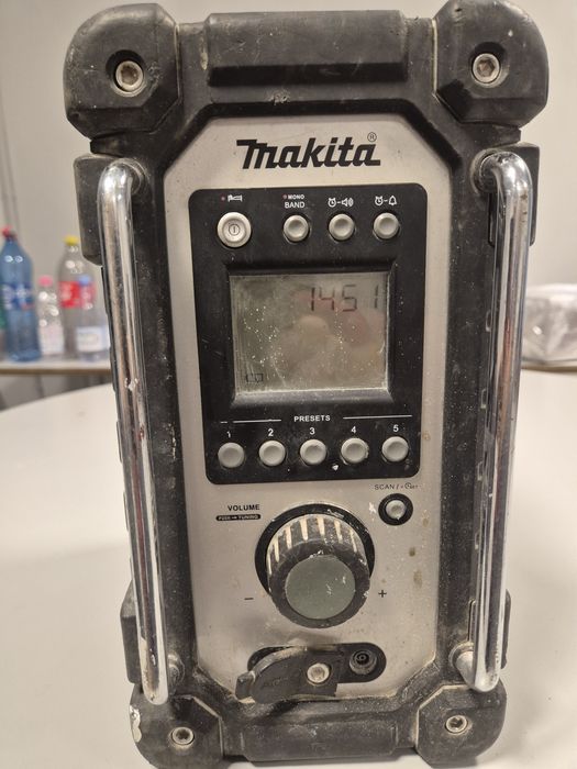 Boxa radio makita dmr102