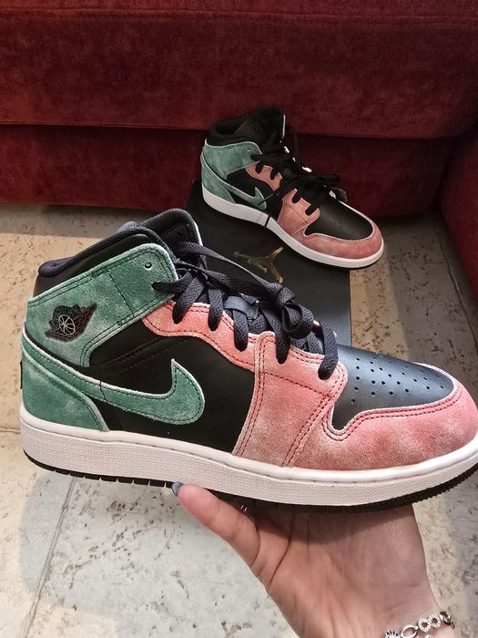 Nike Air Jordan 1 Mid