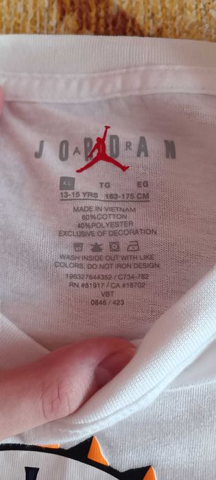 Vând tricou jordan 100% original