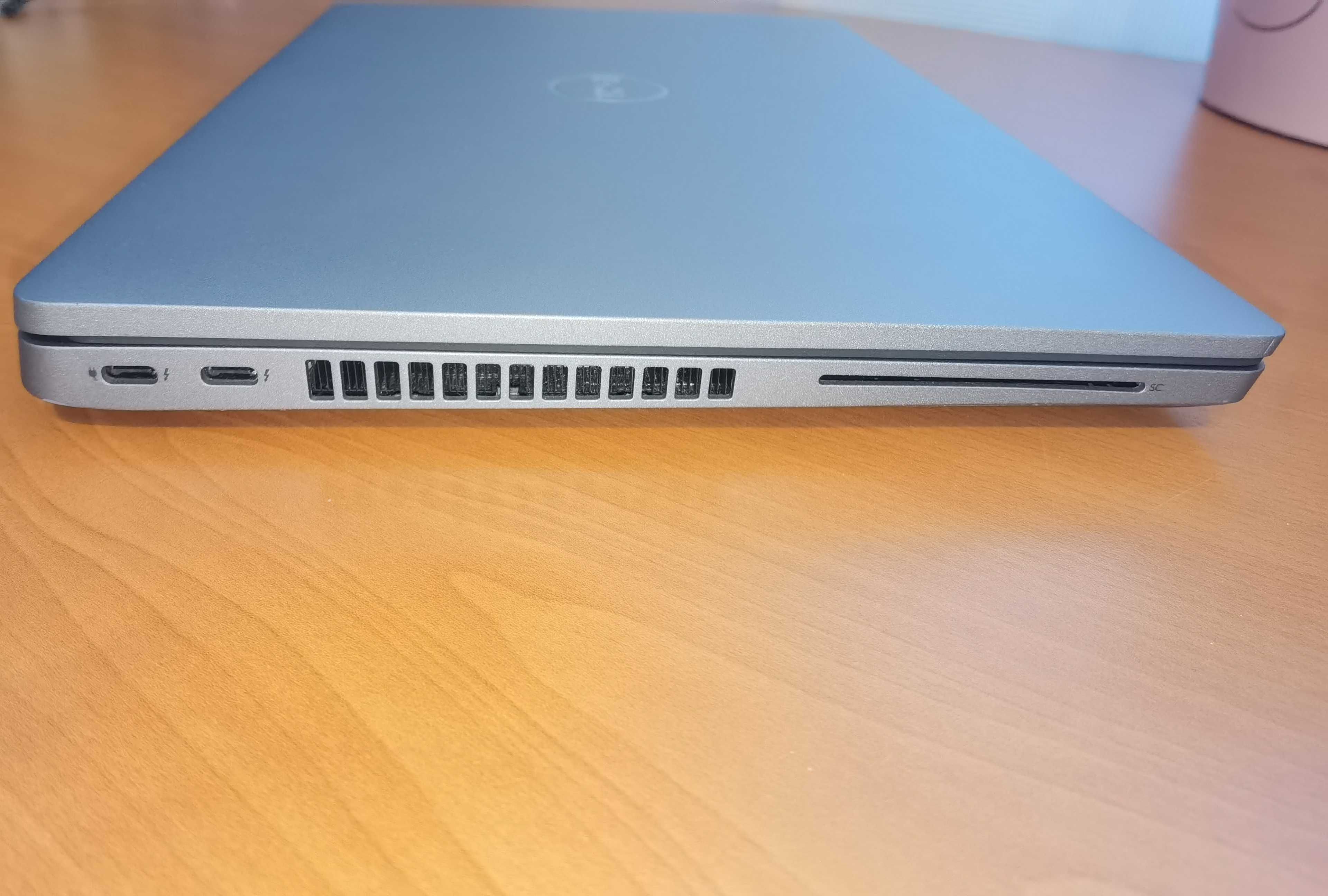 Лаптоп Dell Преинсталиран много запазен
