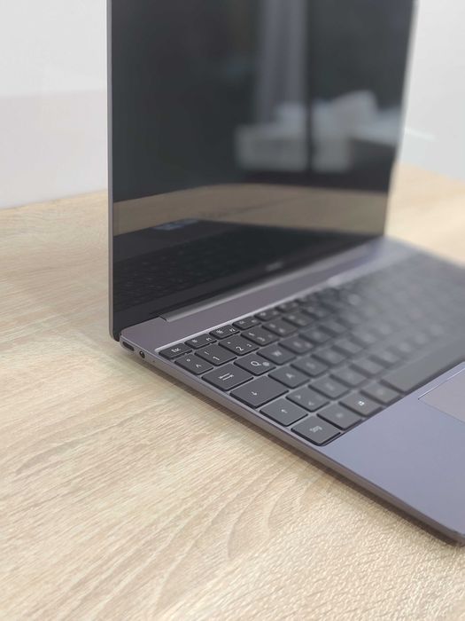 Huawei MateBook 13 / Core i5-10210U /8GB DDR3/ SSD 512GB/ 13” IPS 2K