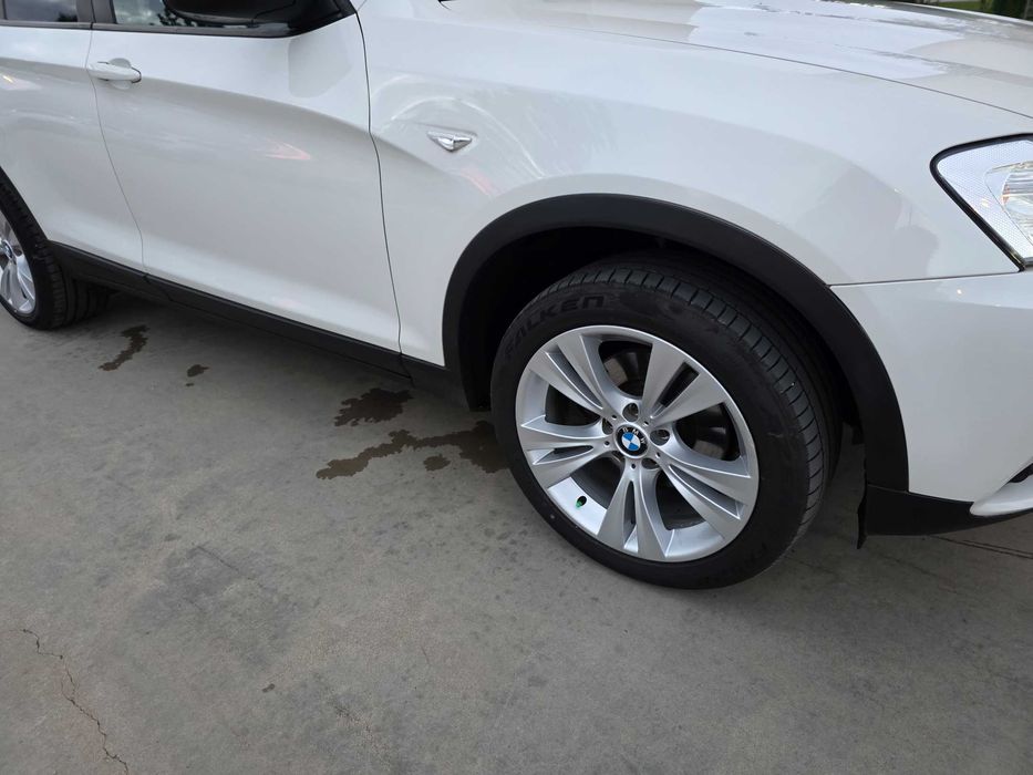 Vand BMW X3 xDrive20d (F25) din 2013 - stare impecabila