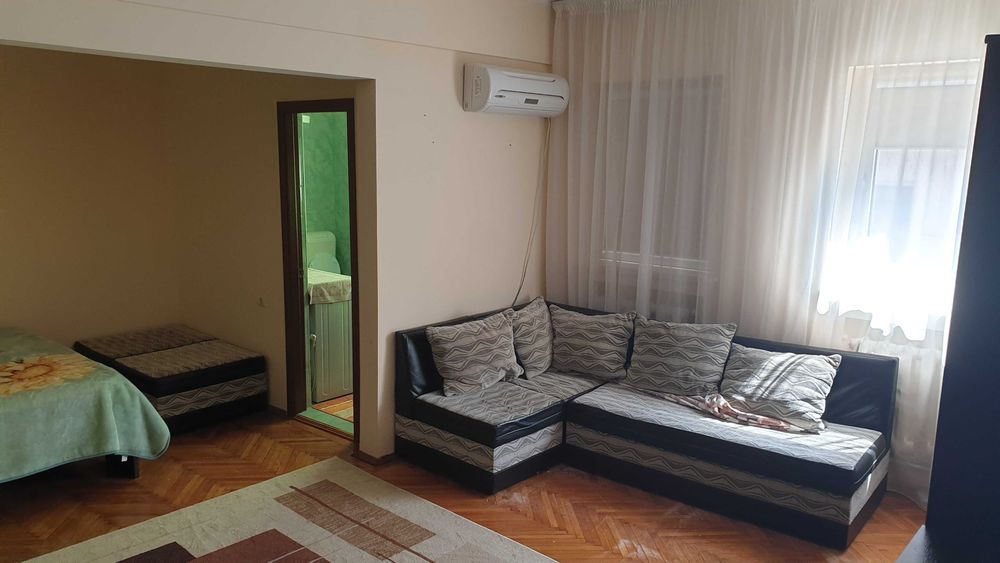 Apartament 1 camera in chirie