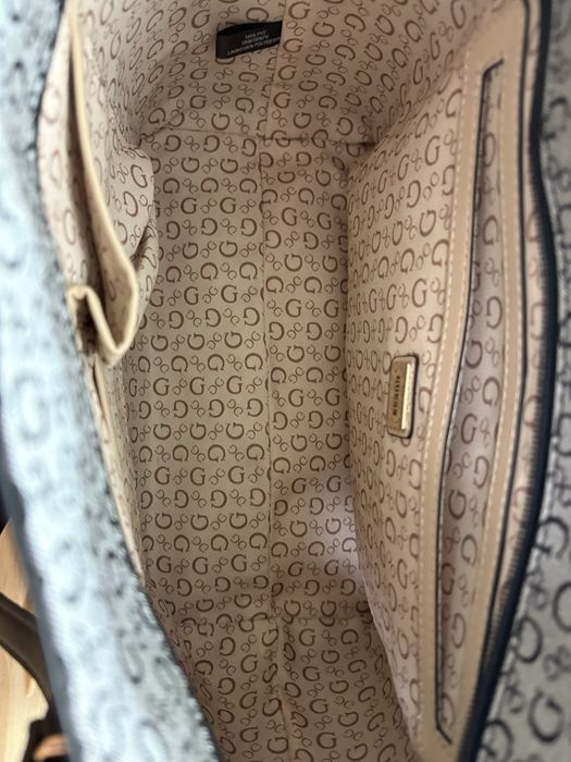 Чанта Guess оригинална