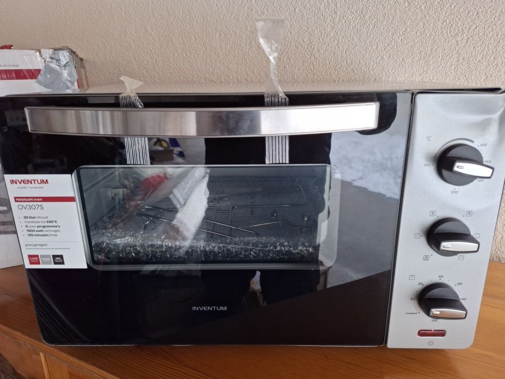 Конвекторна фурна Inventum OV307S 30л,1600w, 230градуса,4нагреватела.