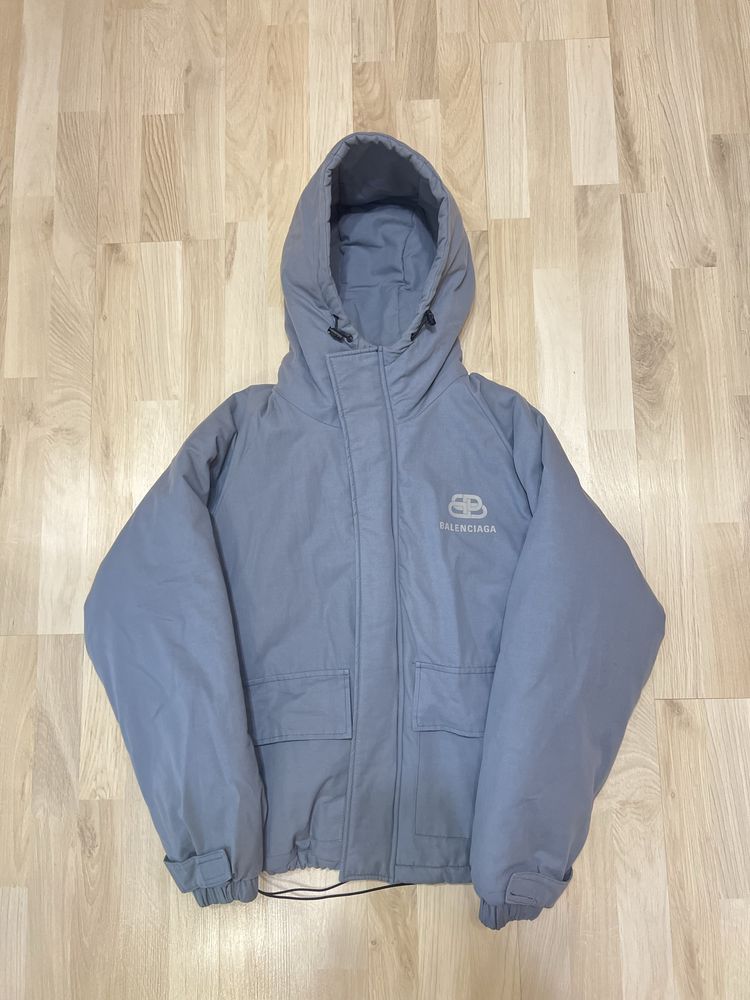 Balenciaga яке чисто ново