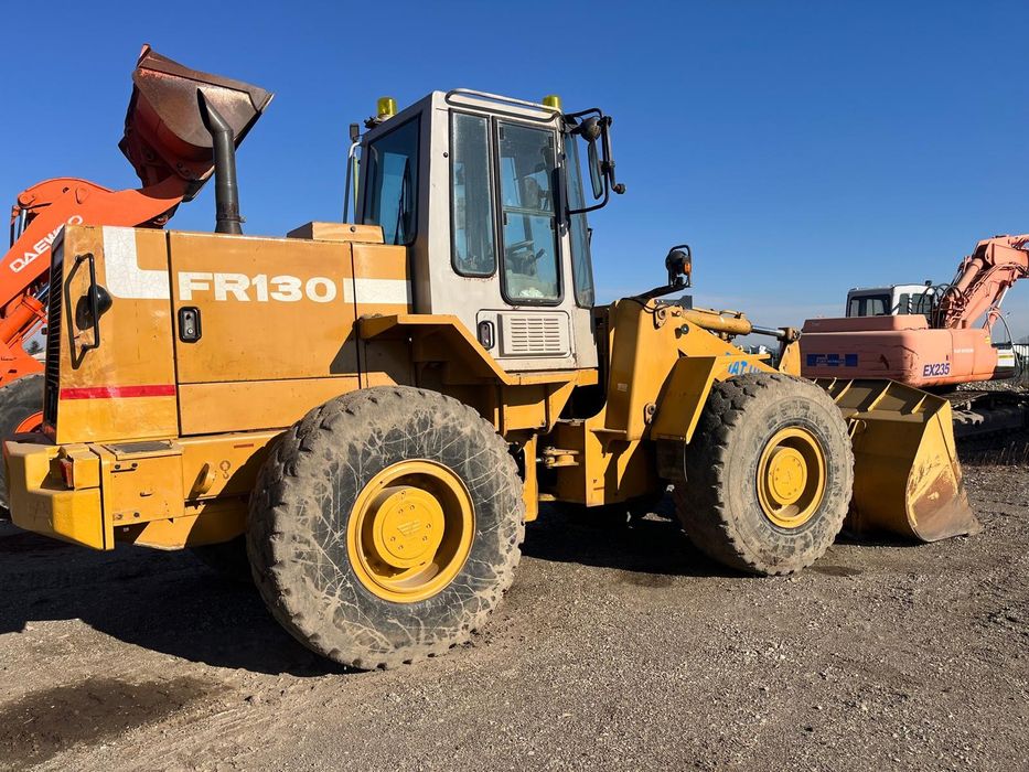 Încărcător frontal Fiat Hitachi FR 130