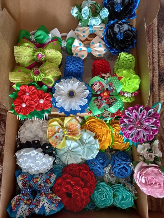 Резиночки, заколочки ручной работы