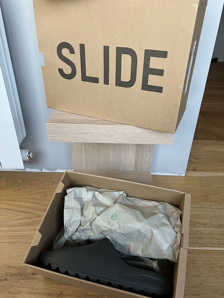 Adidas yeezy slide