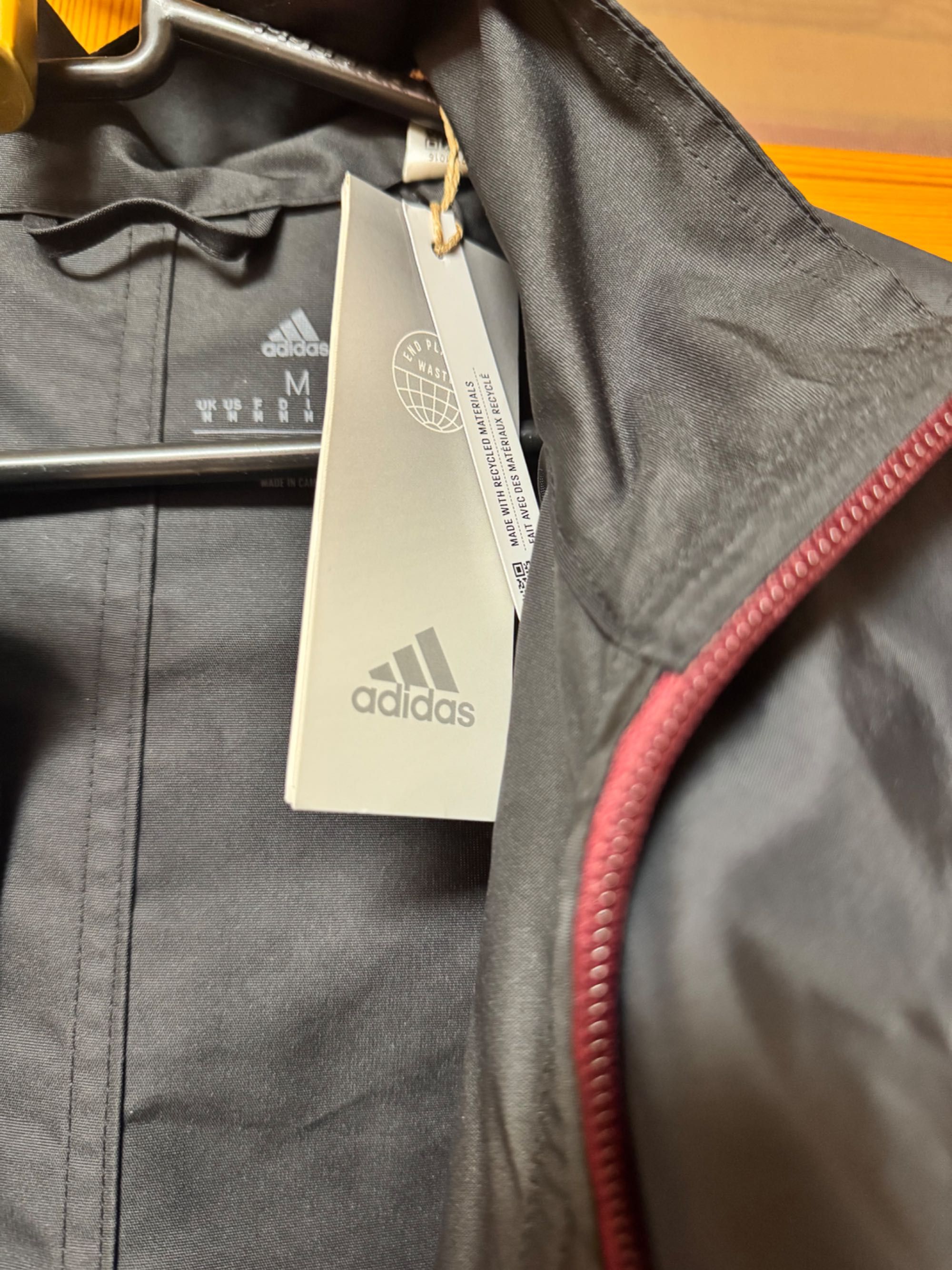 adidas пролетно яке