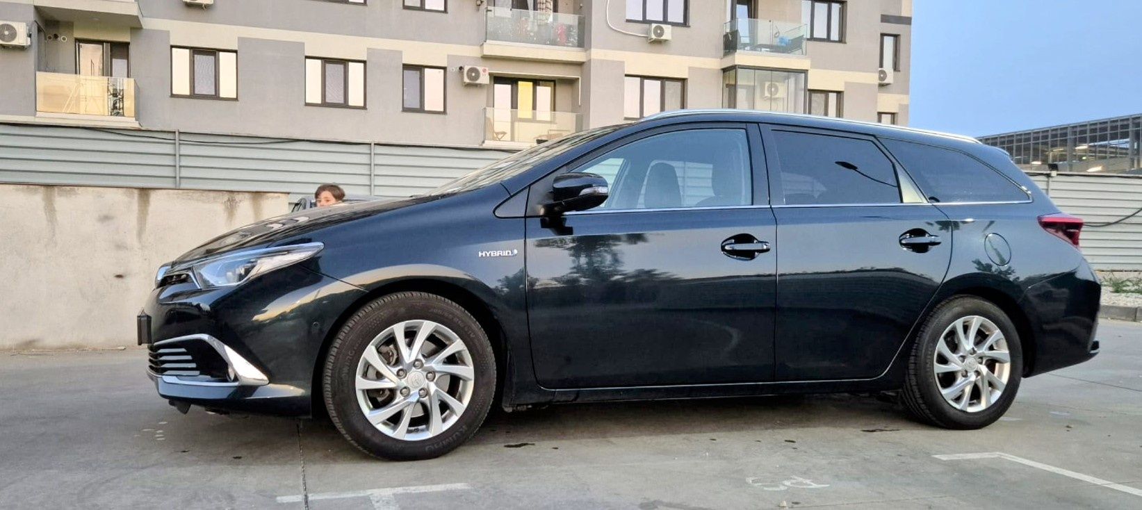Toyota auris facelift hybrid, proprietar
