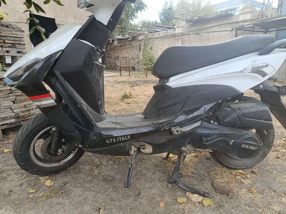 Skuter benzili ozgina ishi bor