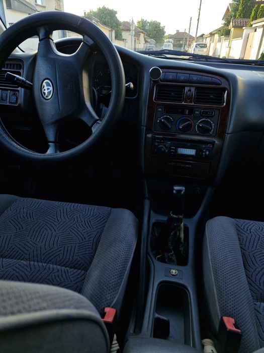 Toyota Avensis 2000г.