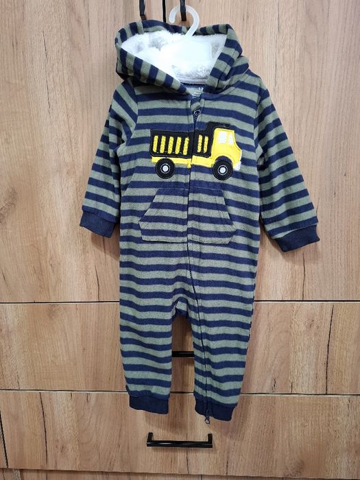 Флисовый комбенизон б/у на 1 годик