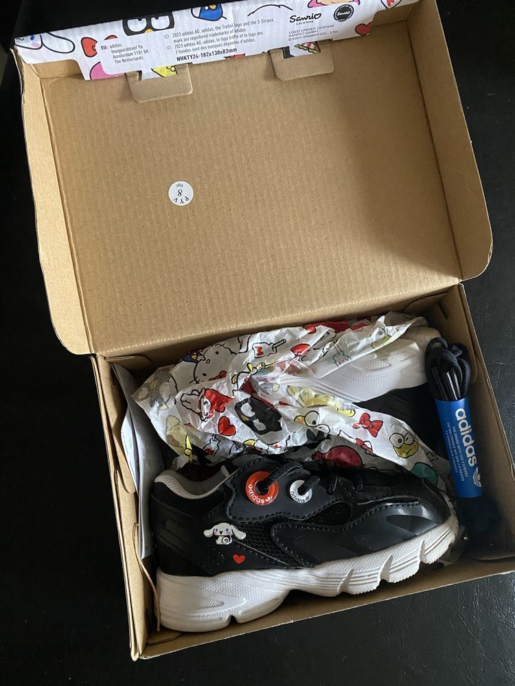 Маратонки Adidas originals hello kitty за момиченце 22