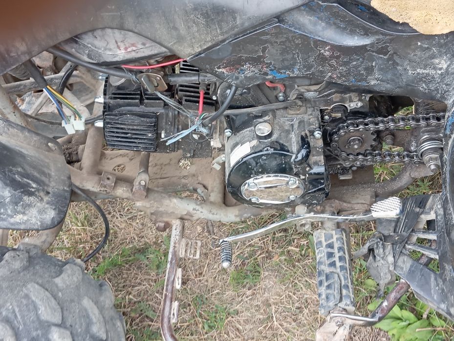 Vând ATV 125CC vând urgent negociabil