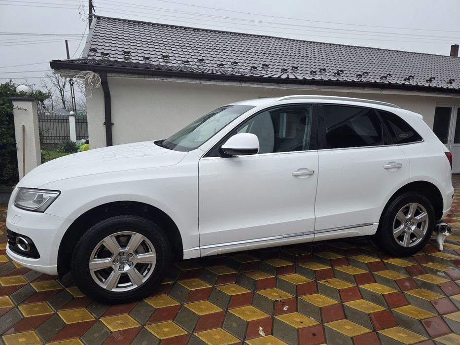 Audi q5 2015, luna 8