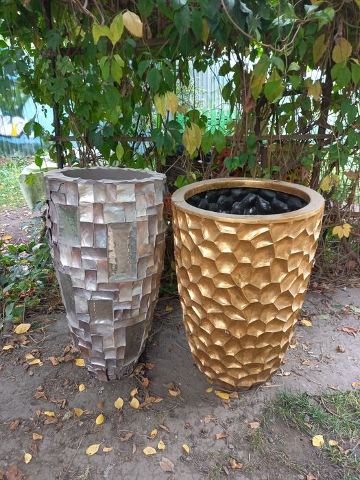 Вазы большие для двора или помещения