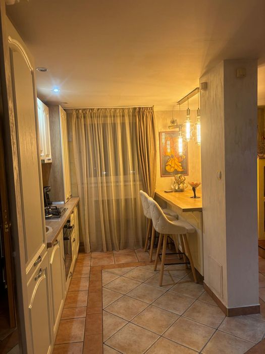 Închiriem apartament in regim hotelier piata victoriei