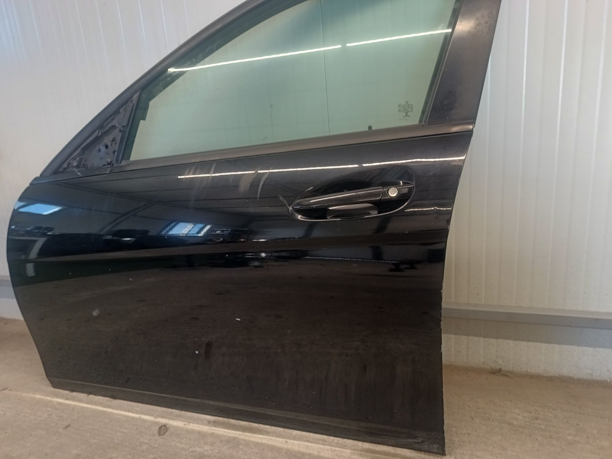 Ușa stânga față Mercedes-Benz C-Class W 204