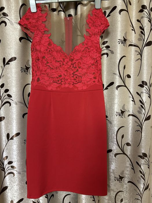 Rochie rosie de ocazie