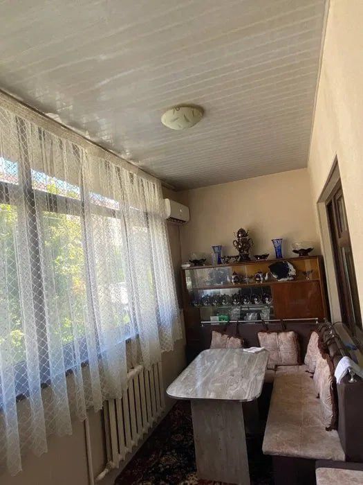 Срочно продаётся квартира 5/2/5, в Юнусабадском районе 16 квартал