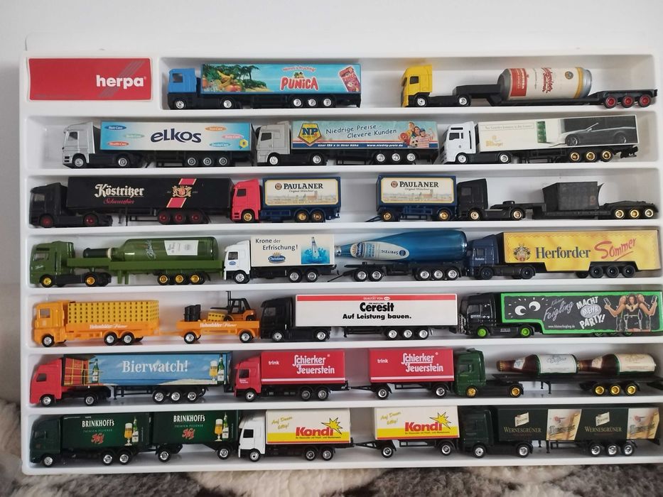 Голяма колекция от камиони Herpa