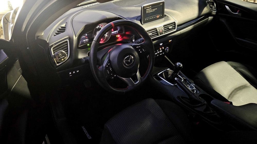 Mazda 3 hatchbach