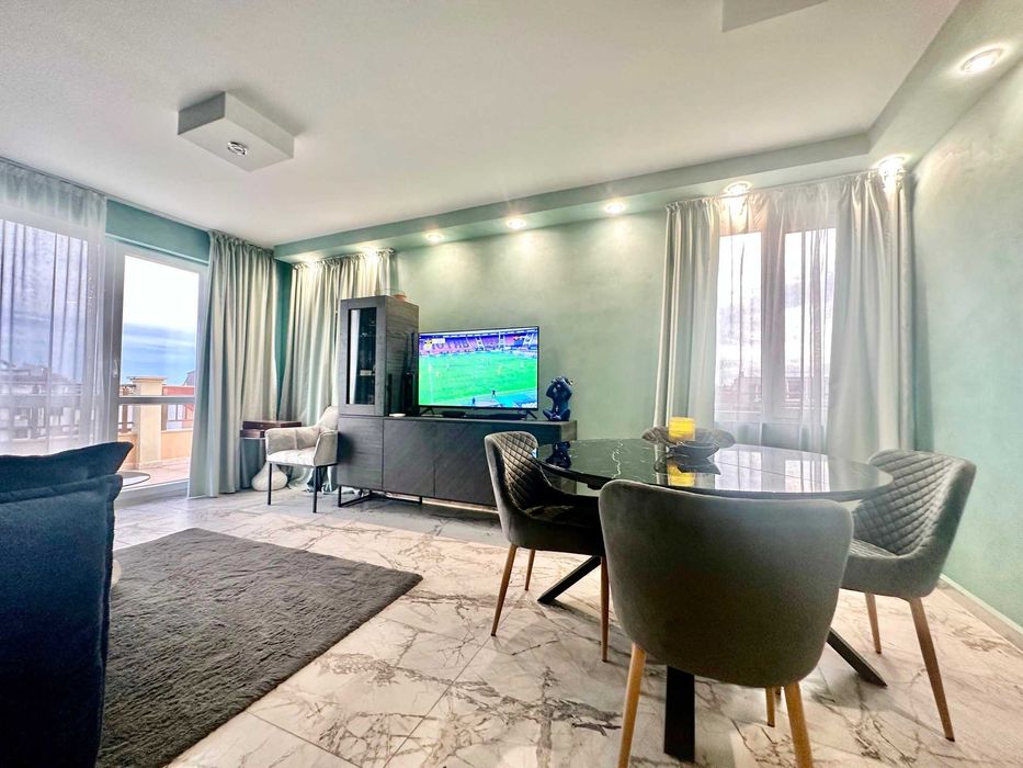 Тристаен апартамент за продажба в Несебър