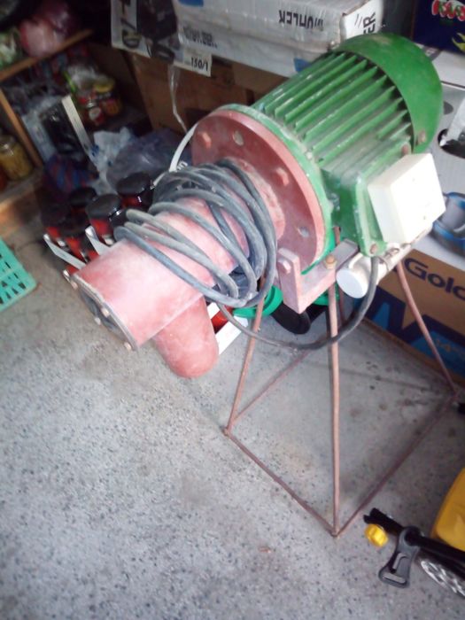 Машина за ронене на царевица