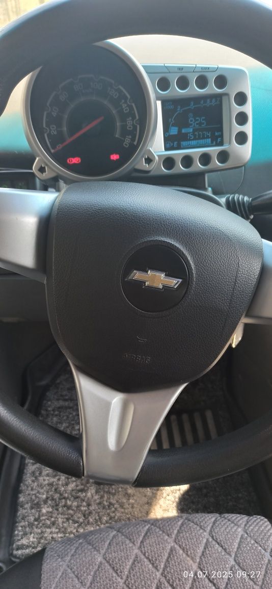 Chevrolet Spark 1.25 2 позиция ишлаб чиқарилган 2015 йил