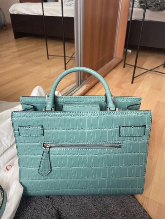 Geantă Guess Reptilă