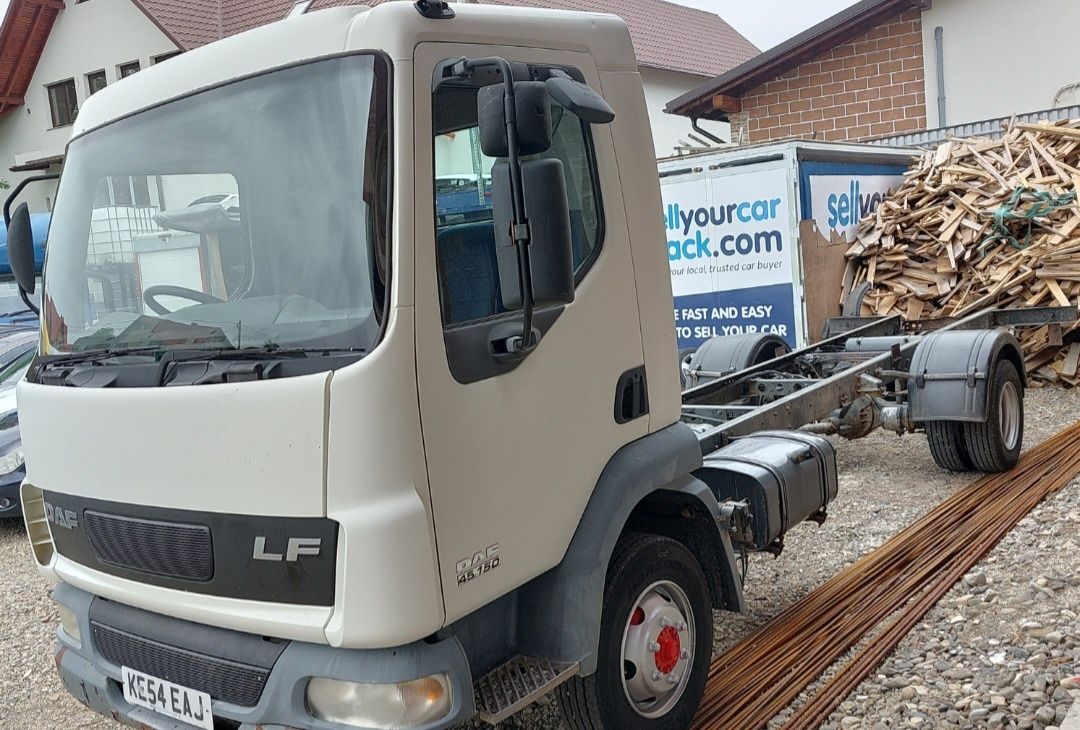 DAF LF din anul 2007 Manual Sasiul gol 7.5 tone Volan dreapta Anglia