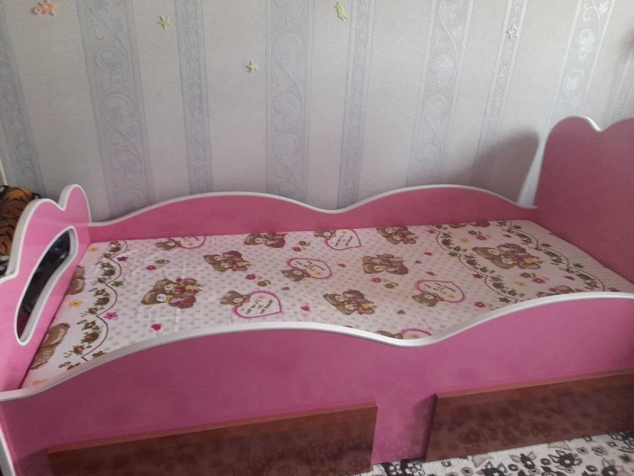 Продается детская кроватка в хорошем состоянии