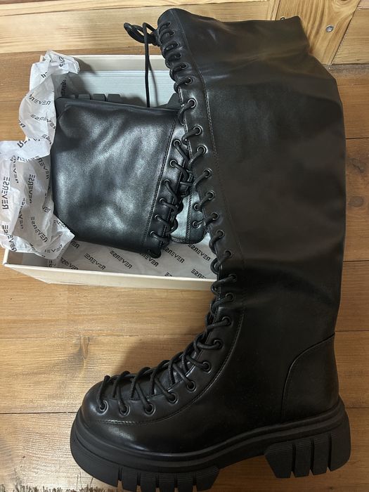 Дамски черни ботуши