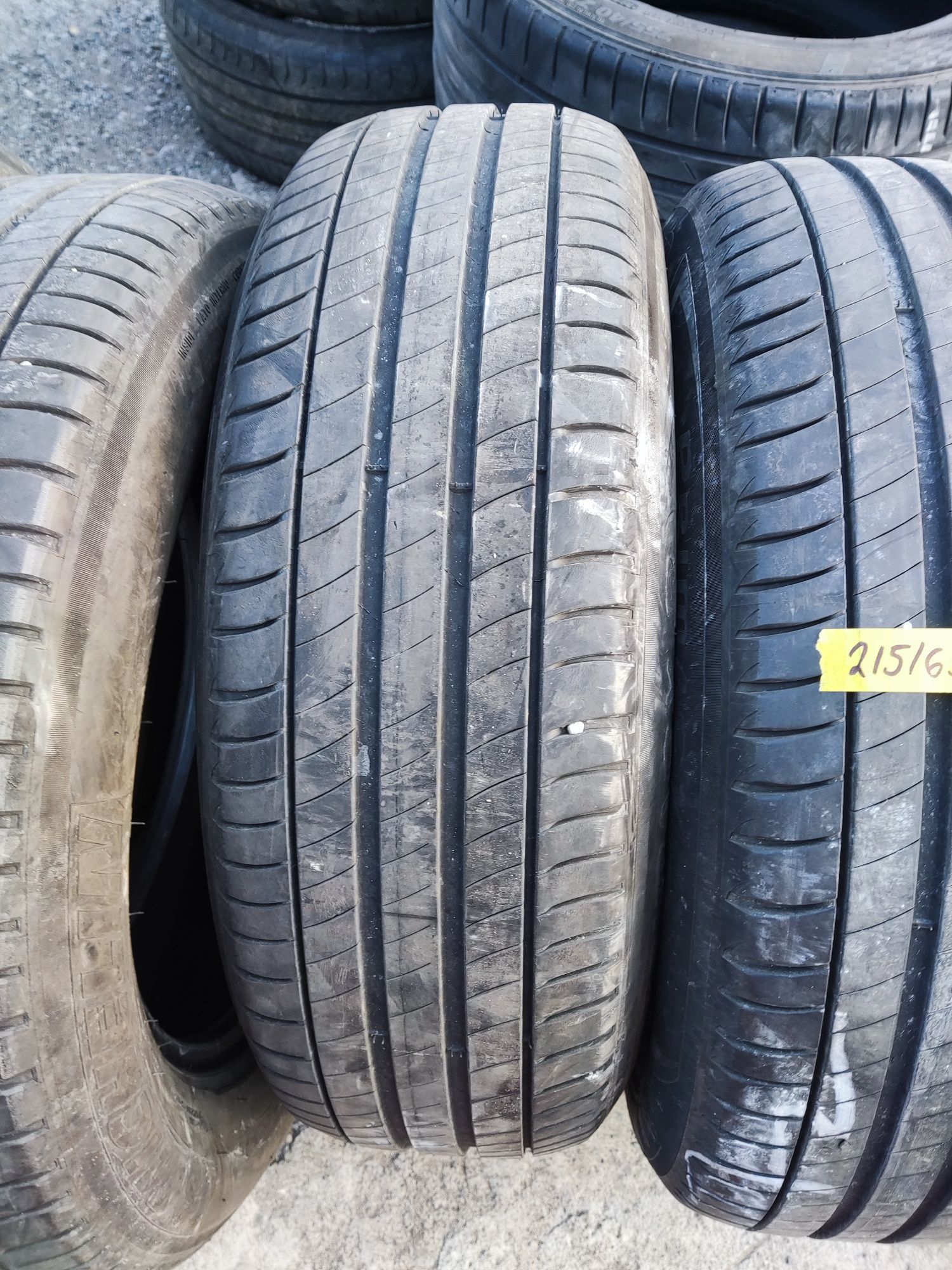 215/65/17 Michelin