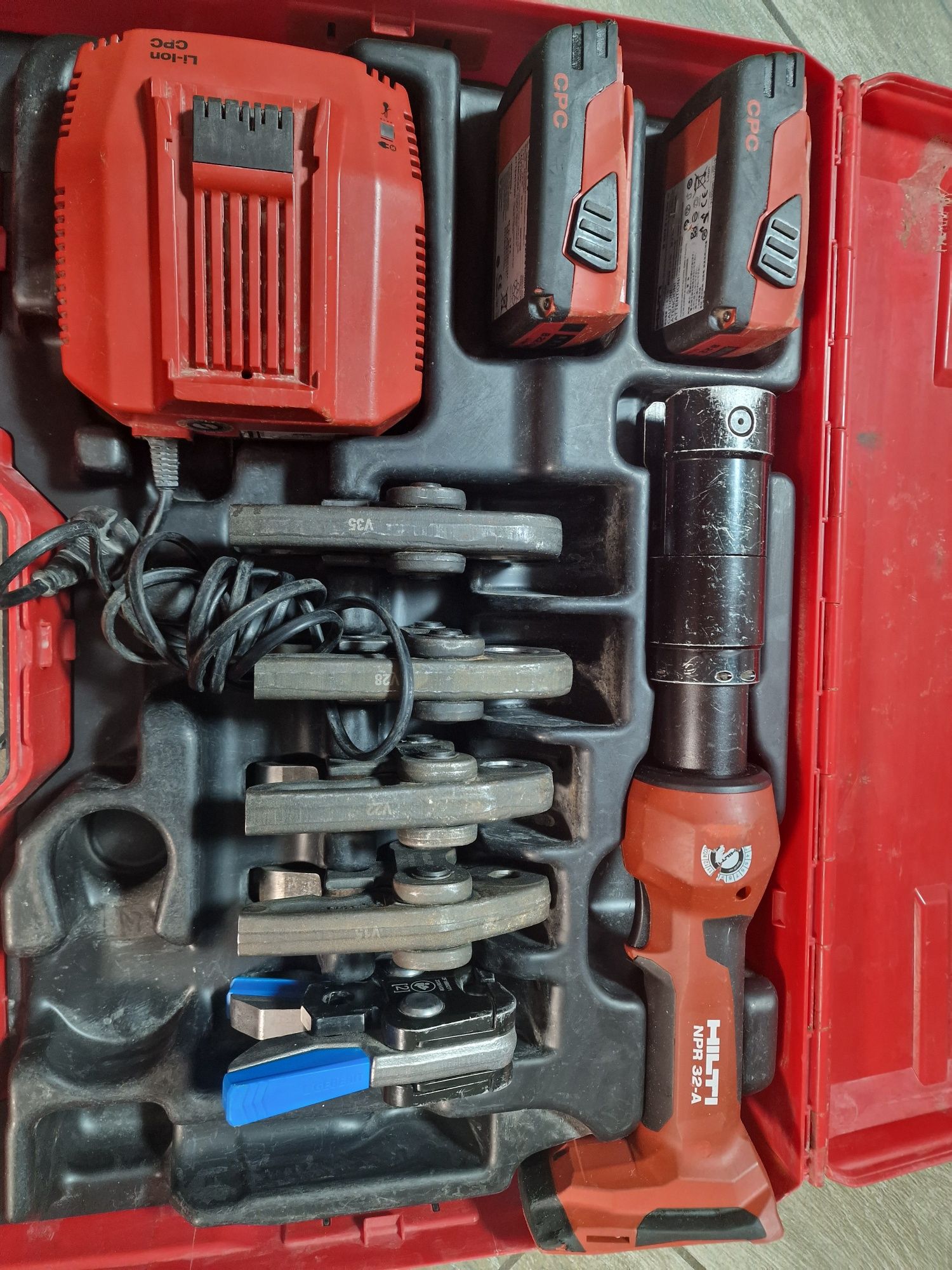 преса за фитинги HILTI NPR 32-A